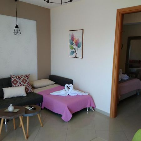 Evris House Color Suite Kavala Pokoj fotografie